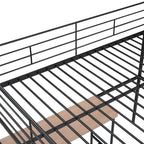 Cama alta contemporánea de metal con escritorio, escalera y barandillas | Diseño que ahorra espacio